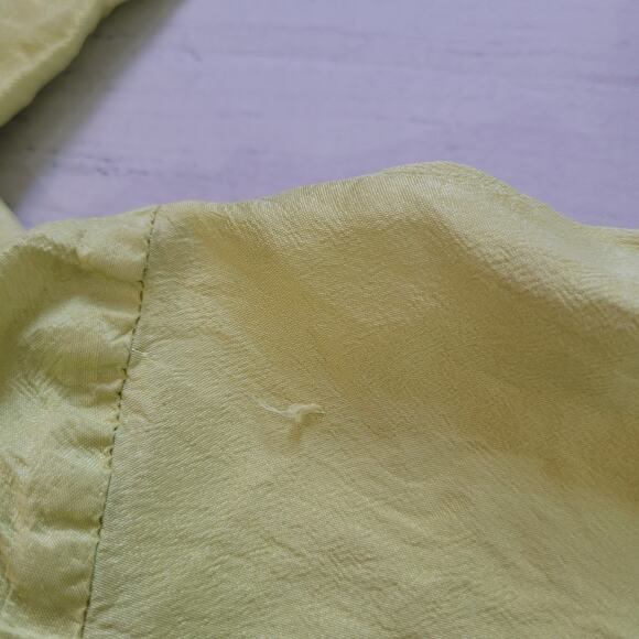 Chico's Size 1 US M 100% Silk Neon Yellow Button Up Collared Top Business Office - Picture 9 of 9